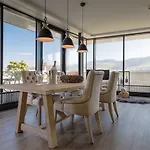 Radisson Blu Hotel, Ξενοδοχείο 4*