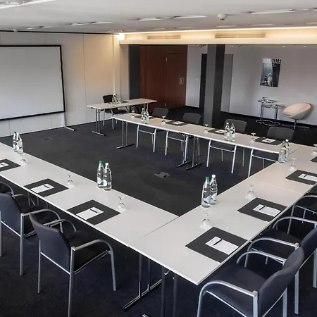 Ξενοδοχείο Radisson Blu Hotel, 4*