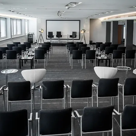 Radisson Blu Hotel, 4*