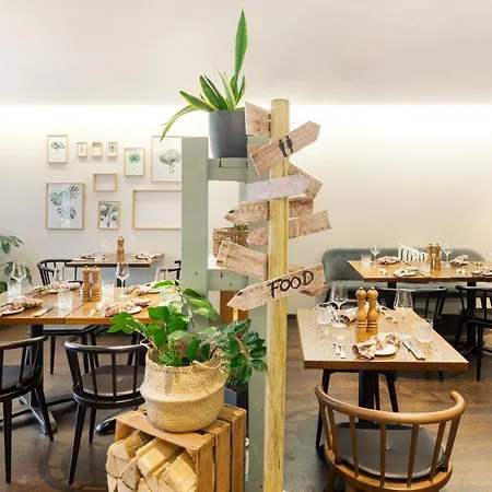 فندق راديسون بلو،