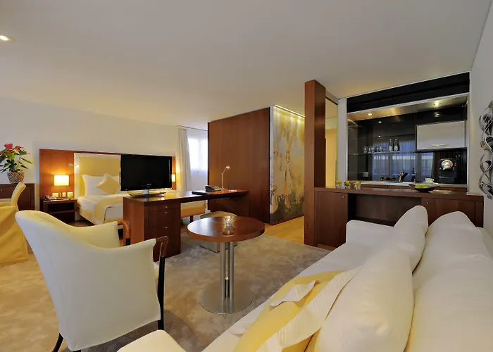 Hotel Radisson Blu Hotel, 4*