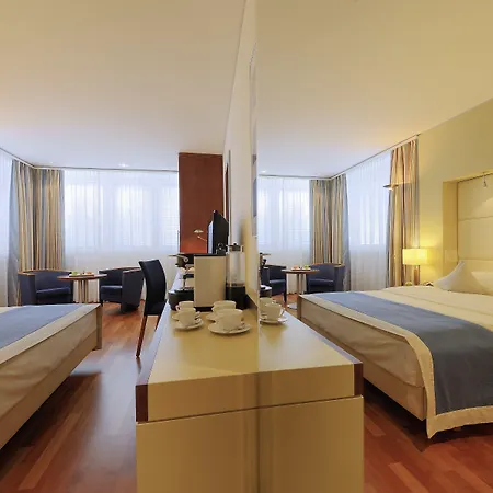 Hotel Radisson Blu Hotel, 4*