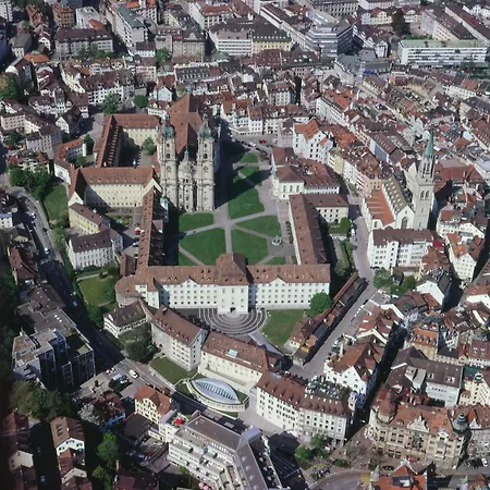 Radisson Blu Hotel, 4*